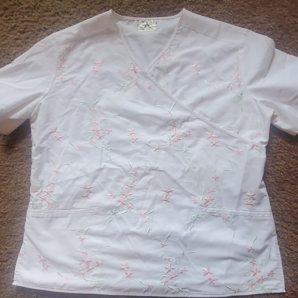 Black Star scrub top .  STUNNING!!! BNWOT